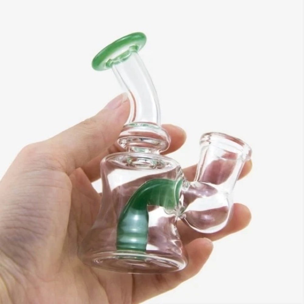 Glass oil collector